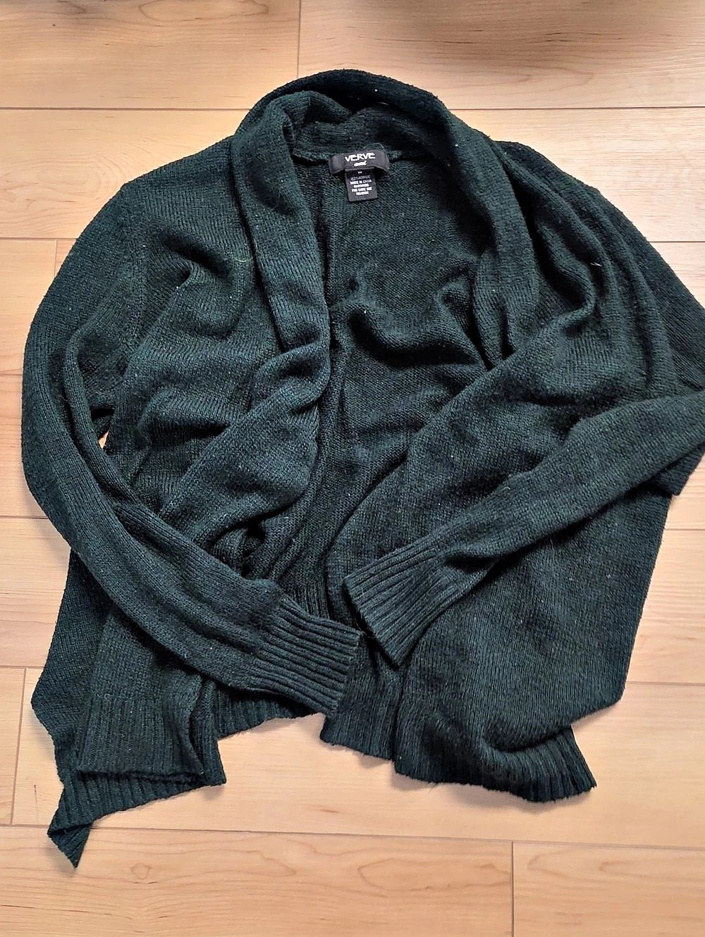 VERVE ami Cardigan Green Size Medium Like New